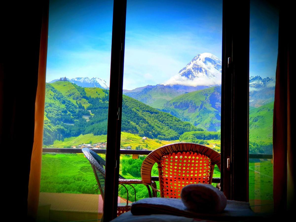 North Kazbegi Hotel Exterior photo